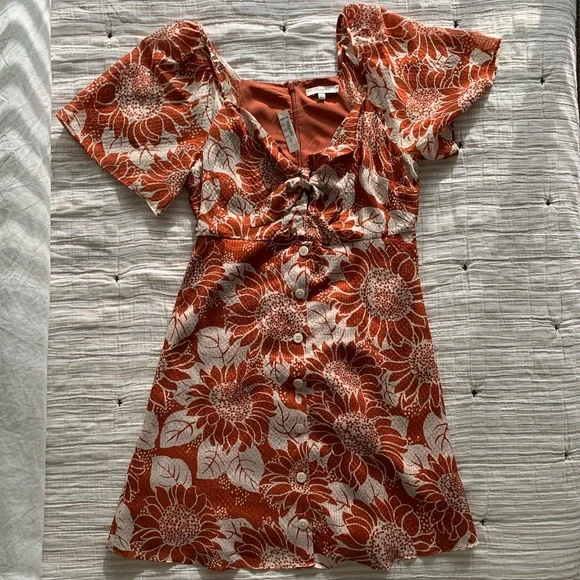 Madewell silk tie-front sunflower dress - Picture 4 of 7
